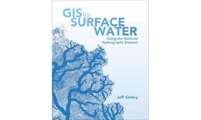 کتاب gis for surface water